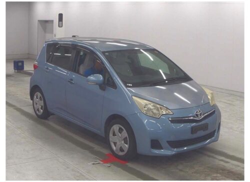 Toyota Ractis 2011