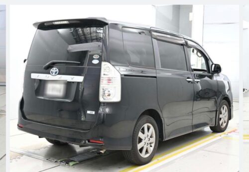 Toyota Voxy ZS Kirameki II 2009 - Imagen 4