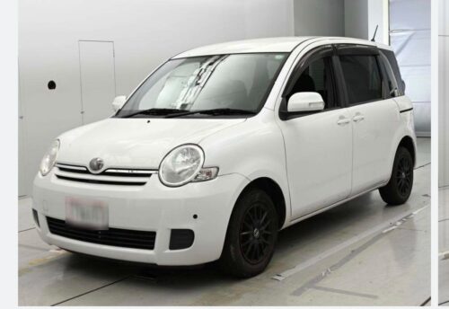 Toyota Sienta 2009