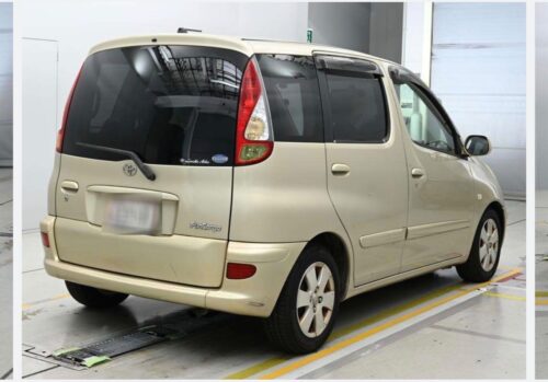 Toyota FunCargo 2002 - Imagen 3