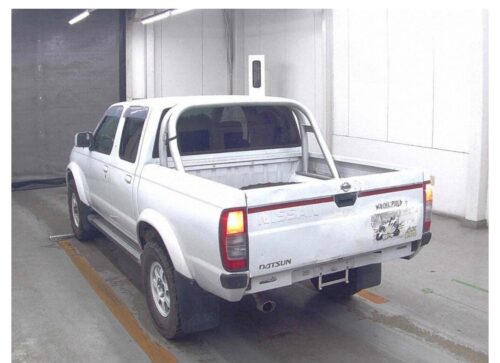 Nissan Datsun Pick Up 4D 4WD AX Limited 2000 - Imagen 3