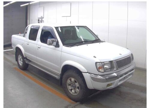Nissan Datsun Pick Up 4D 4WD AX Limited 2000 - Imagen 2
