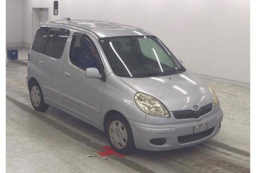 Toyota FunCargo 2002