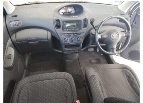 Toyota FunCargo 2002 - Imagen 5