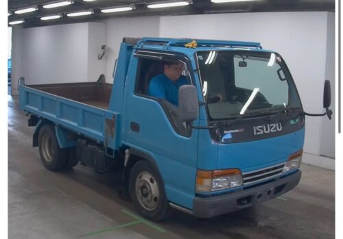 Isuzu Elf Truck 2D 2001