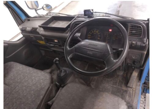 Isuzu Elf Truck 2D 2001 - Imagen 6