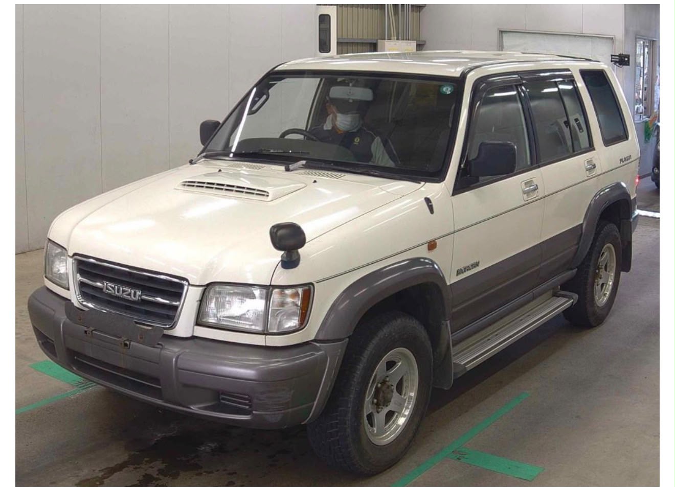 WhatsApp Image 2026-08-24 at 11.20.19 (2) Isuzu Bighorn 5D 4WD 1999 - Imagen 1
