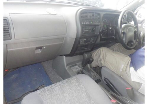 Isuzu Bighorn 5D 4WD 1999 - Imagen 5
