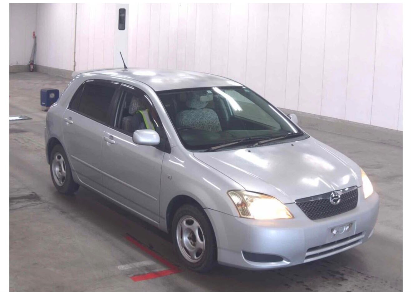WhatsApp Image 2026-08-25 at 13.17.09 (1) Toyota Corolla RunX X Limited 2003 - Imagen 1
