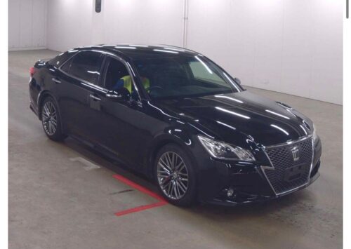 Toyota Crown 4D Athlete S 2016