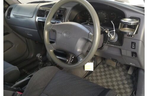 Toyota Hilux Surf 5D 4WD SSR-X Limited 1998 - Imagen 4
