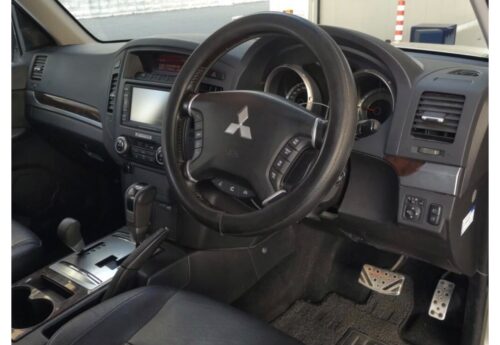 Mitsubishi Pajero 5D 4WD Long Super Exceed 2010 - Imagen 5