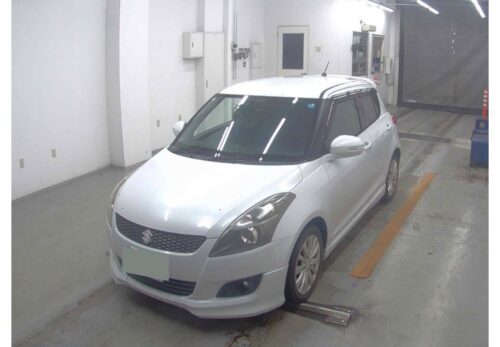 Suzuki Swift 5D RS 2013