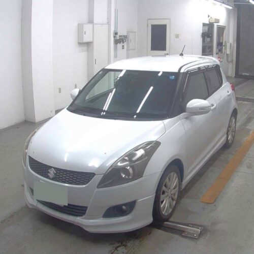 Suzuki Swift 5D RS 2013
