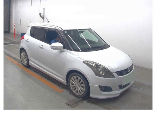 Suzuki Swift 5D RS 2013 - Imagen 2