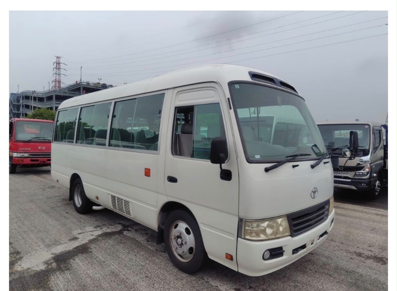 WhatsApp Image 2026-09-14 at 16.02.18 (1) Toyota Coaster 2D LX Turbo 2010 - Imagen 1
