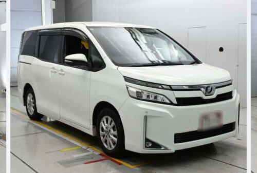 Toyota Voxy V 2017