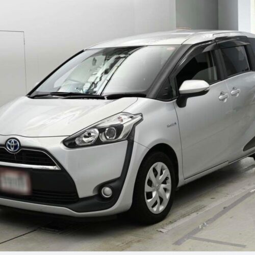 Toyota Sienta Hybrid G 2015