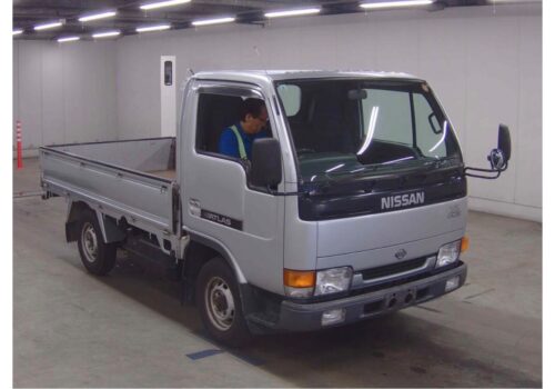 Nissan Atlas Truck 2D 4WD 1995