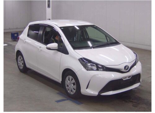 Toyota Vitz 5D F 2015