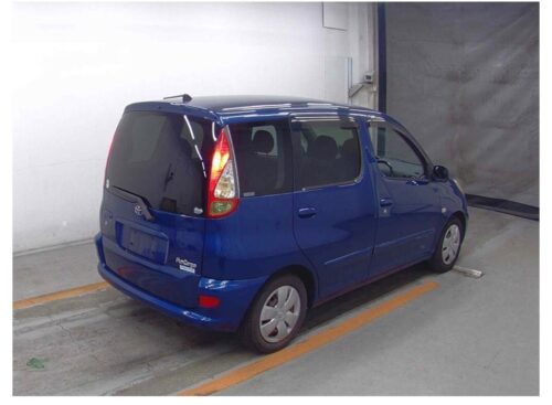 Toyota FunCargo G Pair Bench Version 2004 - Imagen 4