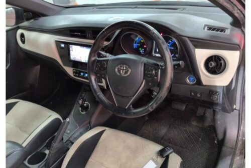 Toyota Auris Hybrid G Package 2016 (Negro) - Imagen 5