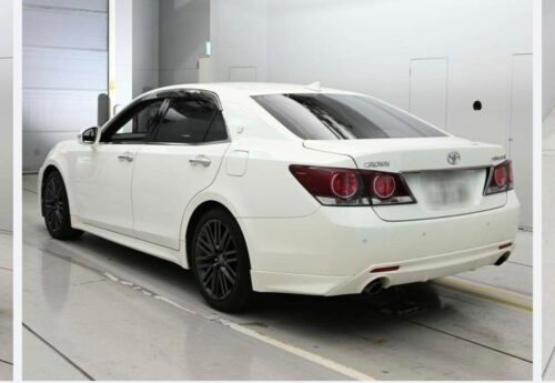 Toyota Crown Athlete S-T 2016 - Imagen 4