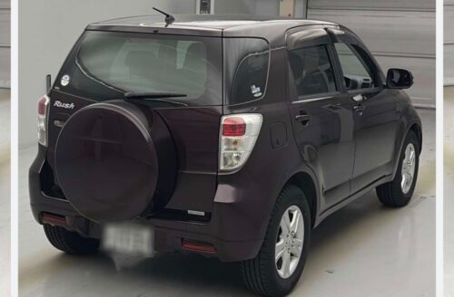 Toyota Rush G 2013 - Imagen 3