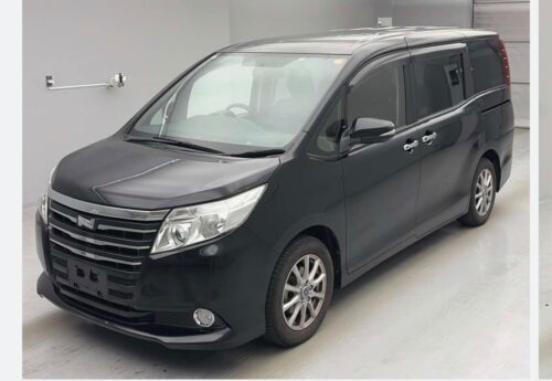 Toyota Noah X Delight Plus 2015 (Negro) - Imagen 2