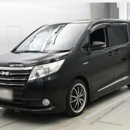 Toyota Noah Hybrid X 2014