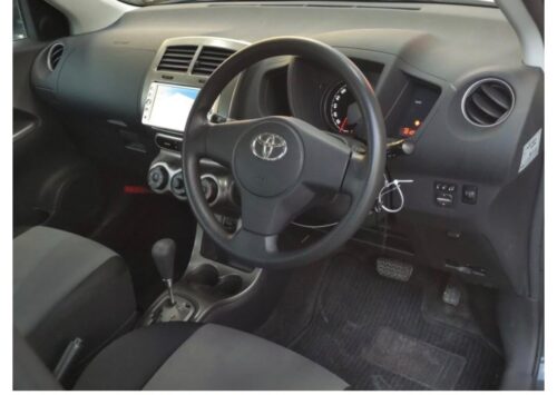 Toyota IST 150X C Package 2010 - Imagen 5