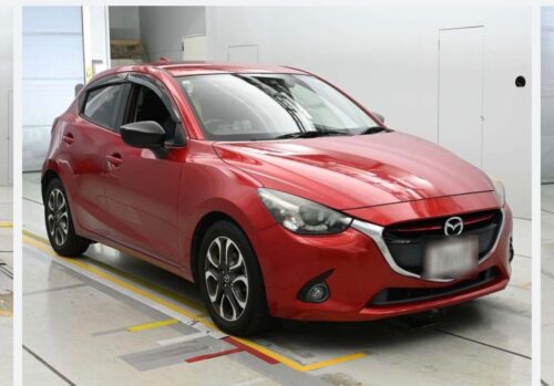 Mazda Demio XD 2015 - Imagen 2