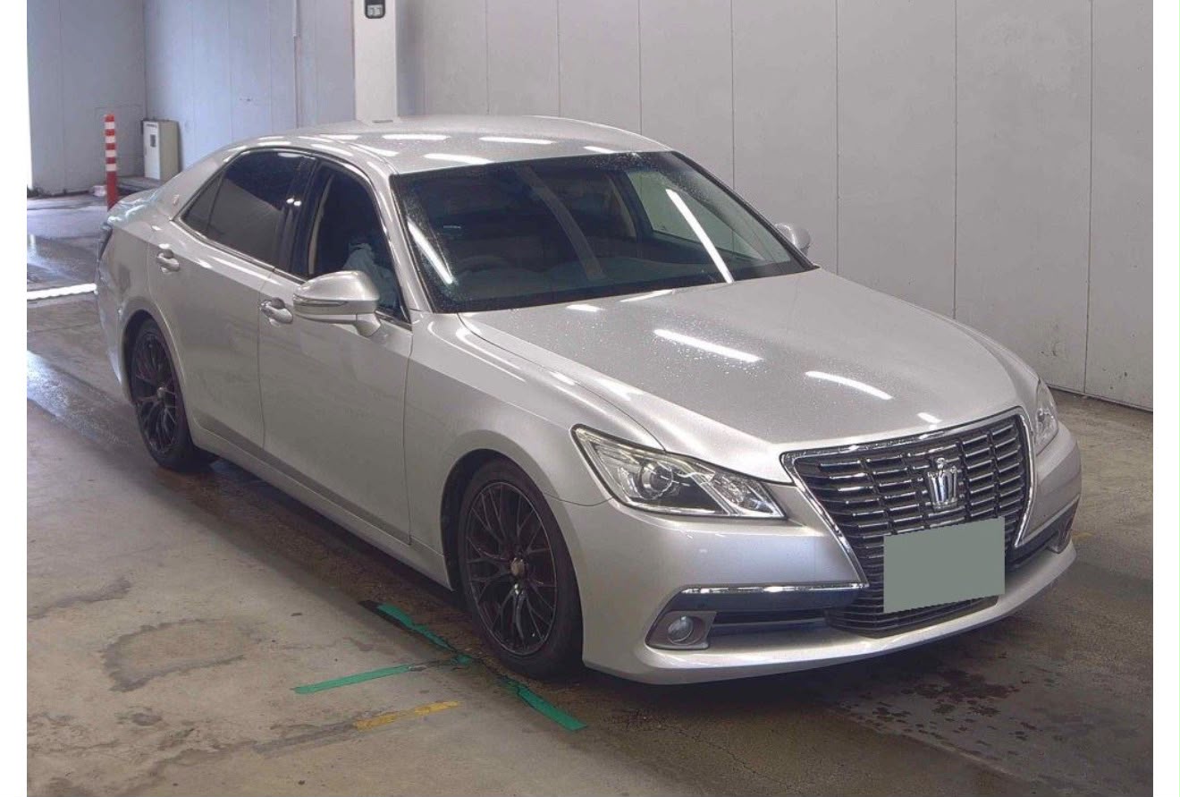 WhatsApp Image 2026-09-29 at 13.45.13 (1) Toyota Crown Royal Saloon 2013 - Imagen 1