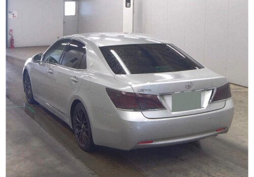 Toyota Crown Royal Saloon 2013 - Imagen 3