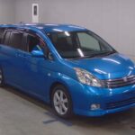 Toyota Isis Platana 2005