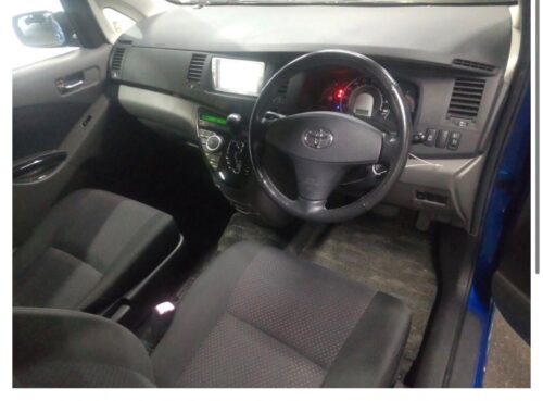 Toyota Isis Platana 2005 - Imagen 5