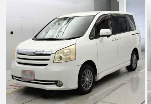 Toyota Noah X L Selection 2007