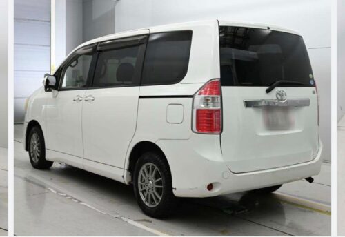 Toyota Noah X L Selection 2007 - Imagen 4