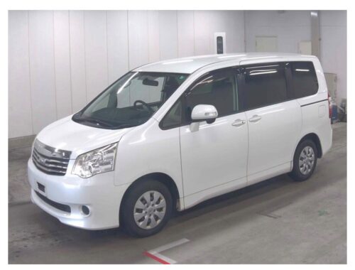 Toyota Noah X Special Edition 2013