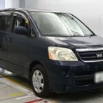 Toyota Noah X 2004