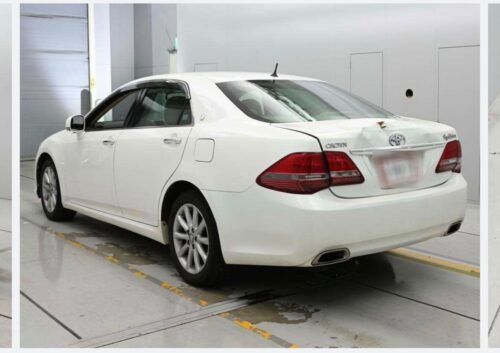 Toyota Crown 3.0 Royal Saloon Anniversary Edition 2009 - Imagen 4