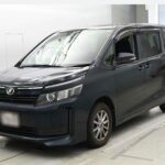 Toyota Voxy X 4WD 2015