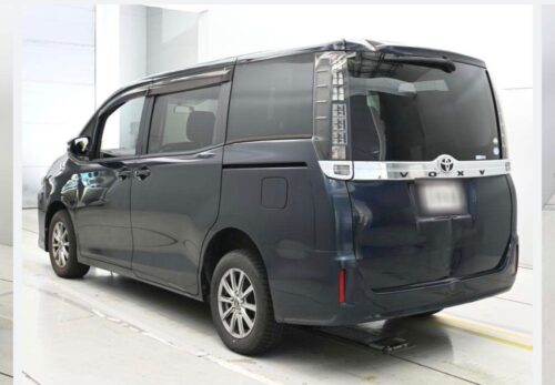Toyota Voxy X 4WD 2015 - Imagen 3