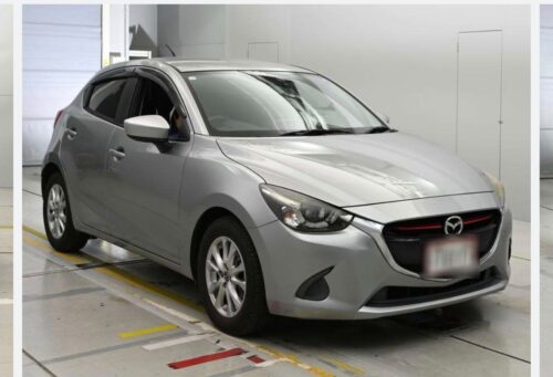 Mazda Demio XD 2015 - Imagen 2