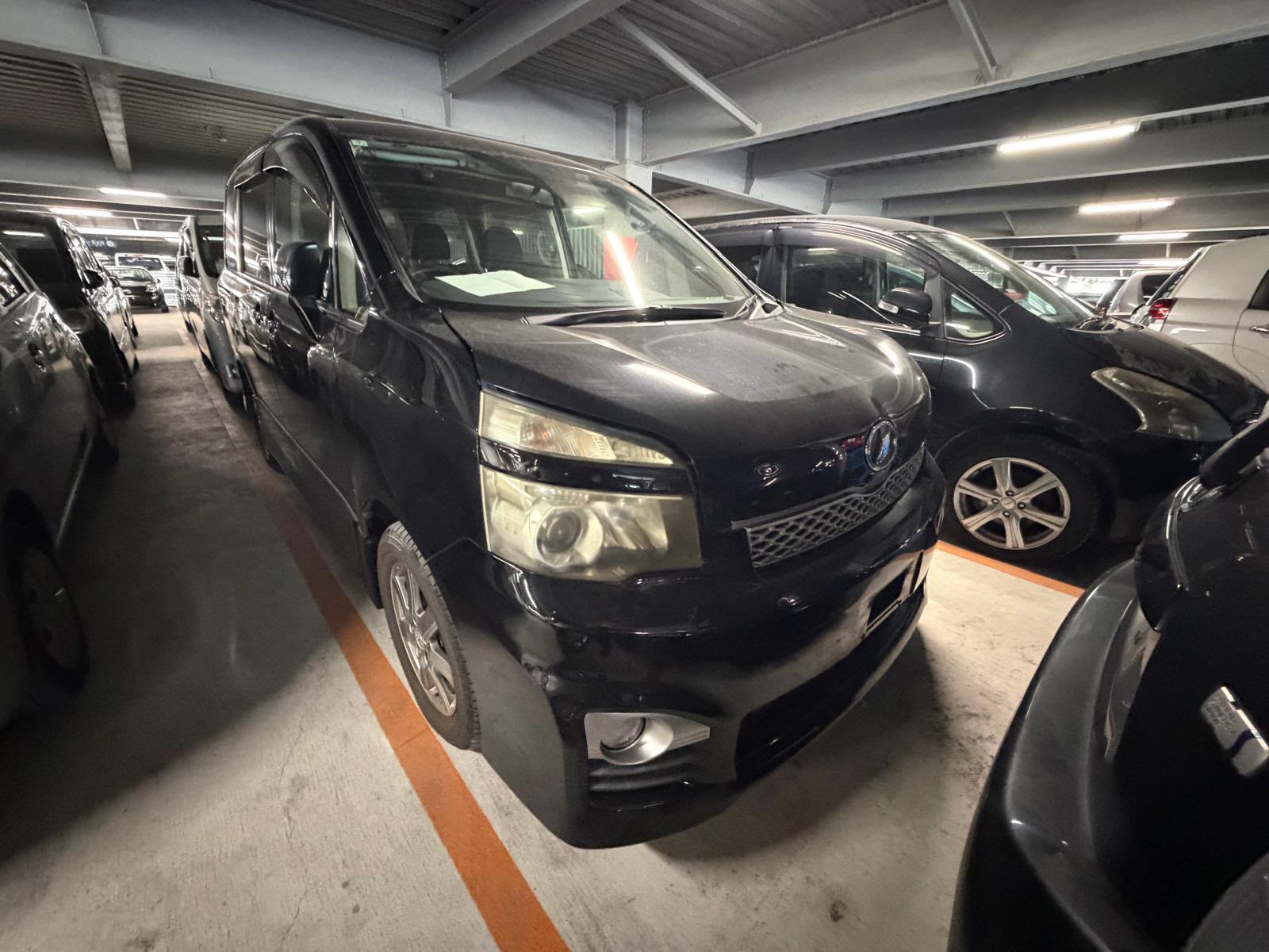 WhatsApp Image 2026-10-06 at 16.26.56 Toyota Voxy ZS 2011 - Imagen 1