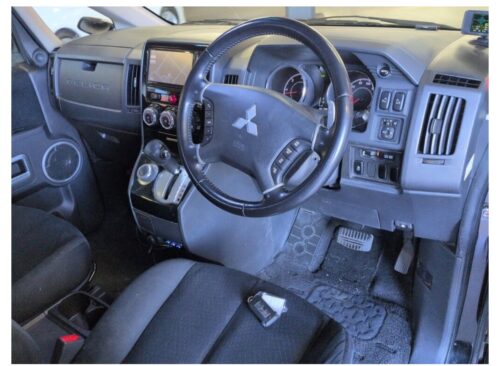 Mitsubishi Delica D5 4WD D Power Package 2014 - Imagen 5