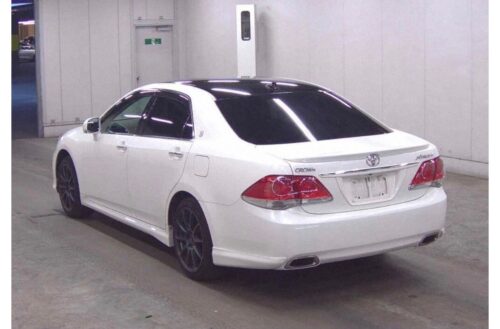 Toyota Crown 4D Athlete 2010 - Imagen 3