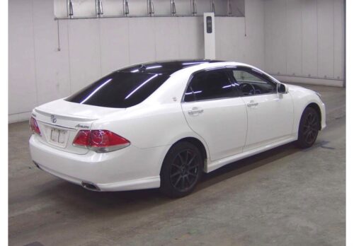Toyota Crown 4D Athlete 2010 - Imagen 4