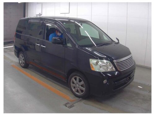 Toyota Noah X Limited 2006 - Imagen 2