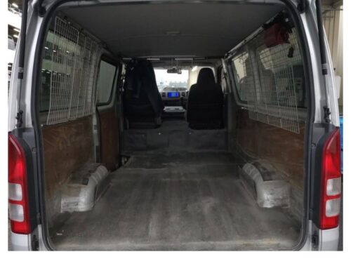 Toyota Hiace Van 4WD DX 2005 - Imagen 6